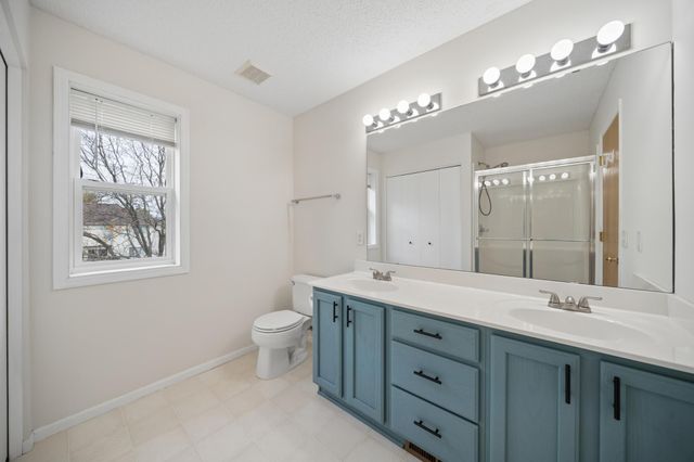221 Butternut Circle, Carver, MN 55315