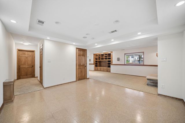 221 Butternut Circle, Carver, MN 55315