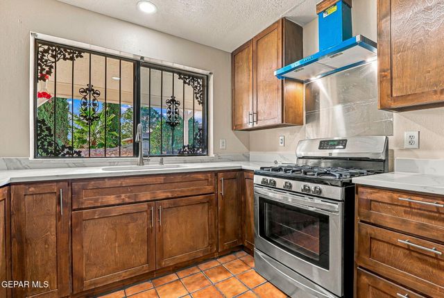 1625 LOU GRAHAM Drive, El Paso, TX 79936