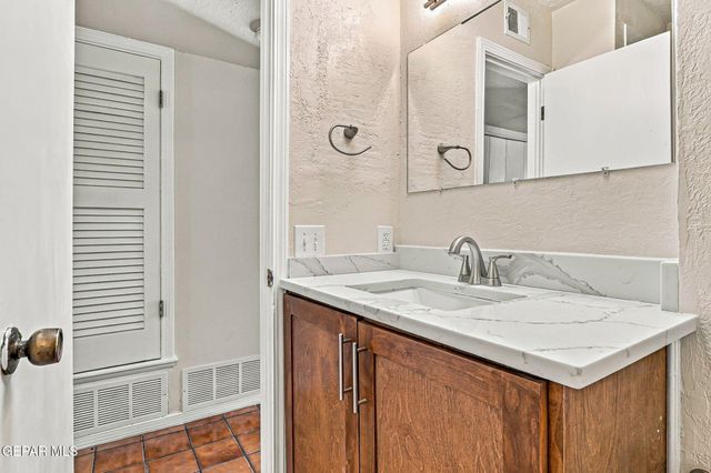1625 LOU GRAHAM Drive, El Paso, TX 79936