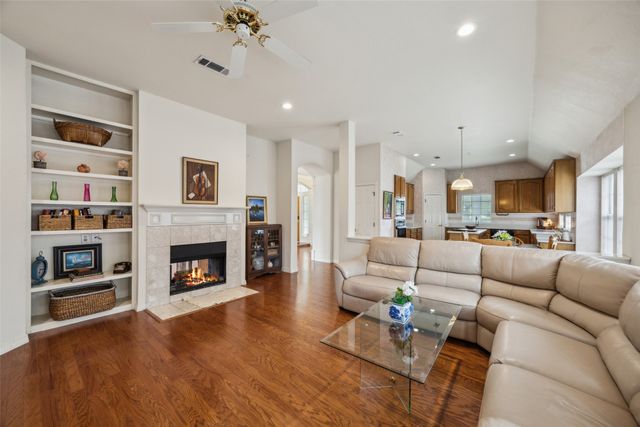 711 Parkway Boulevard, Coppell, TX 75019