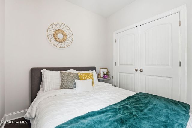 170 Beths Point, West End, NC 27376