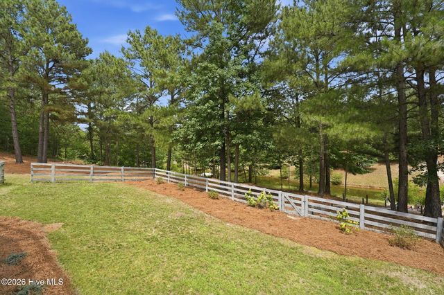 170 Beths Point, West End, NC 27376