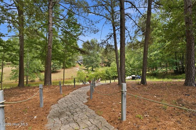 170 Beths Point, West End, NC 27376