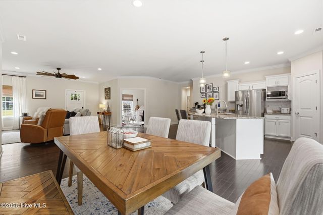 170 Beths Point, West End, NC 27376