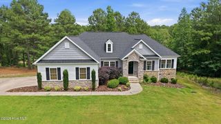 170 Beths Point, West End, NC 27376