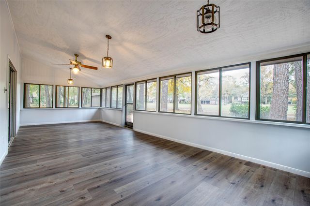 605 Jeff Davis Court, Conroe, TX 77302