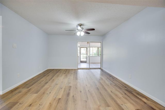 605 Jeff Davis Court, Conroe, TX 77302