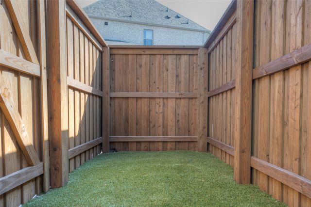 14421 Greymoore Circle, Fort Worth, TX 76008