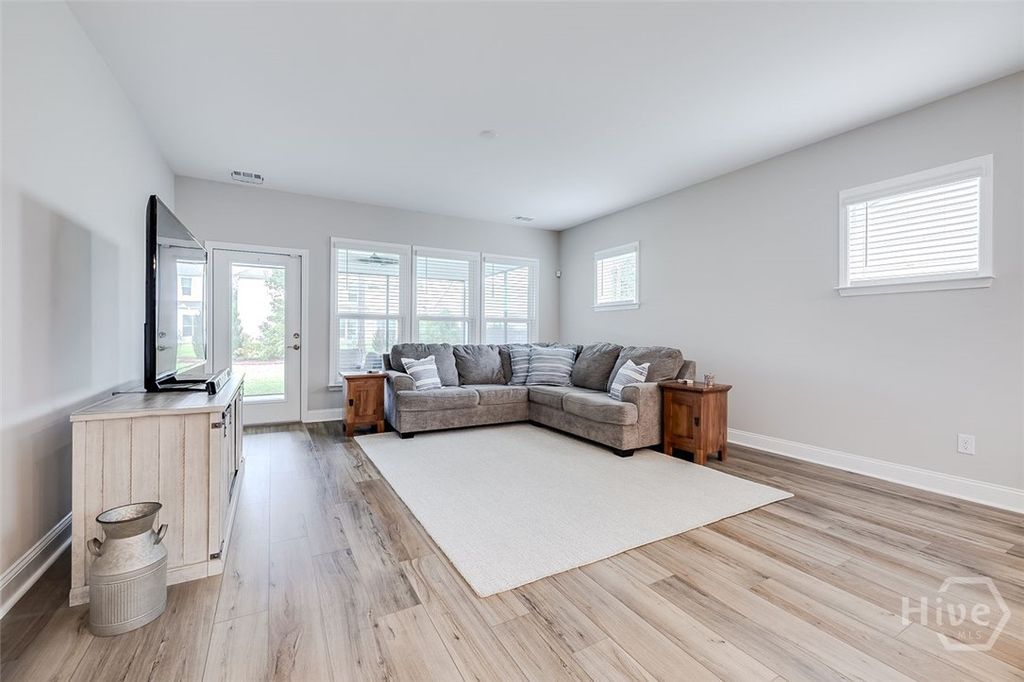 Image 17 of property listing at 84 McRorrie Drive, Richmond Hill, GA 31324