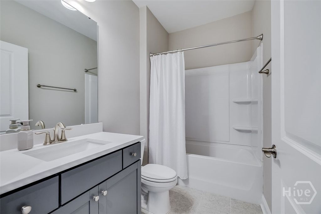 Image 33 of property listing at 84 McRorrie Drive, Richmond Hill, GA 31324