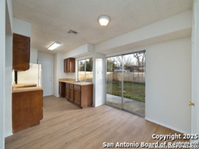 5814 CLIFFDALE DR, San Antonio, TX 78250