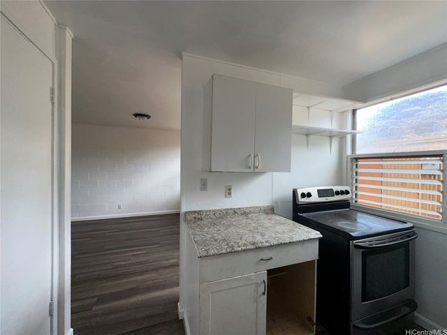 85-124 Ala Walua Street B, Waianae, HI 96792