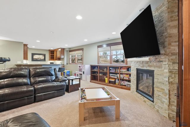 6416 BANDON LN, Rapid City, SD 57702