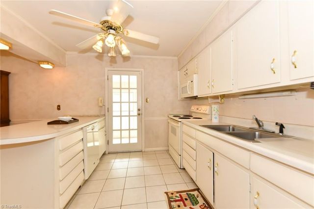 2702 Holly Drive, Greensboro, NC 27408