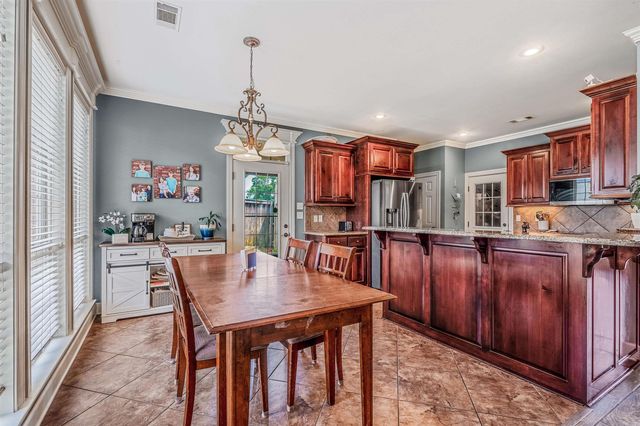 7416 Glenn Hills Dr, Sherwood, AR 72120