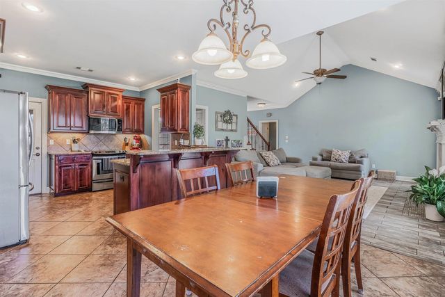 7416 Glenn Hills Dr, Sherwood, AR 72120