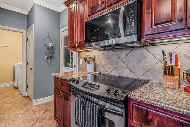 7416 Glenn Hills Dr, Sherwood, AR 72120