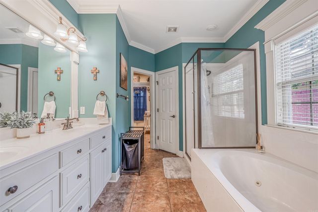 7416 Glenn Hills Dr, Sherwood, AR 72120