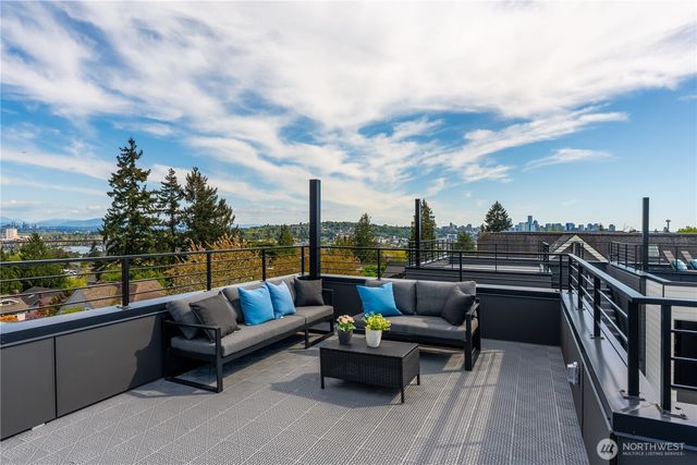 4116 B Burke Avenue N, Seattle, WA 98103