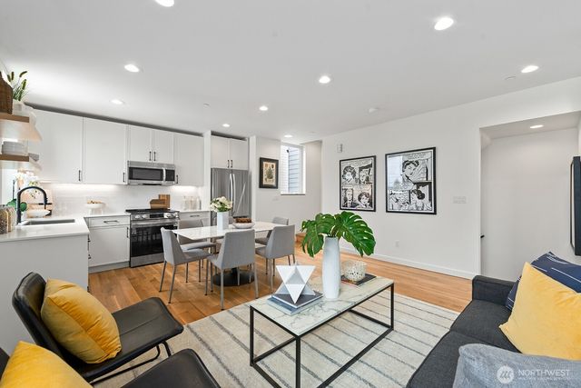 4116 B Burke Avenue N, Seattle, WA 98103