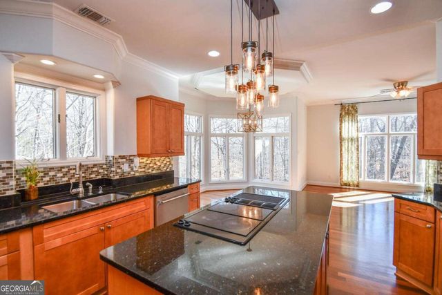 94 DAWSON Drive, Dawsonville, GA 30534