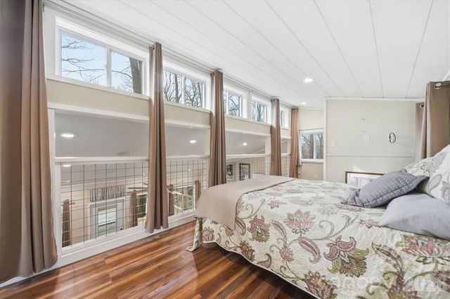 7039 Joe Bowman Avenue, Newland, NC 28657