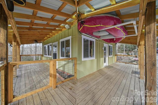 7039 Joe Bowman Avenue, Newland, NC 28657