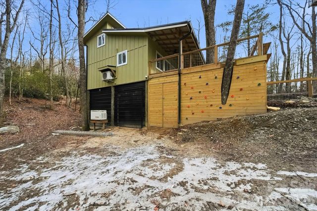 7039 Joe Bowman Avenue, Newland, NC 28657