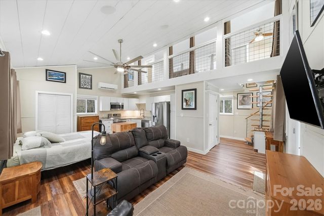 7039 Joe Bowman Avenue, Newland, NC 28657