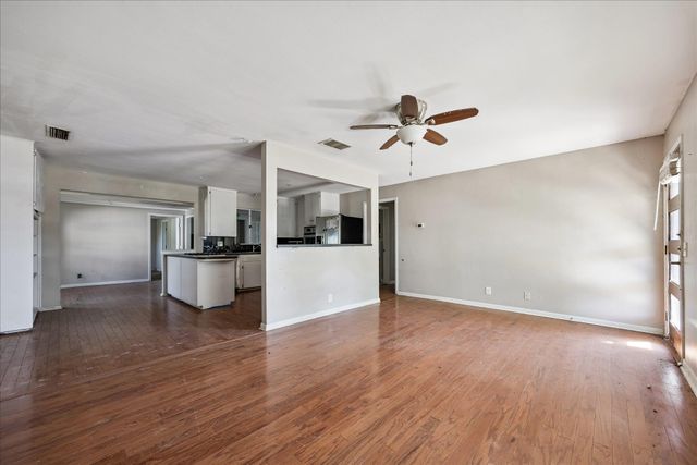 5112 Ravensdale LN, Austin, TX 78723