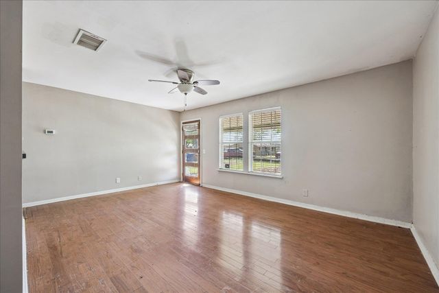 5112 Ravensdale LN, Austin, TX 78723