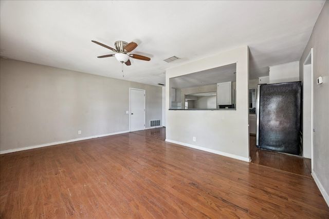 5112 Ravensdale LN, Austin, TX 78723