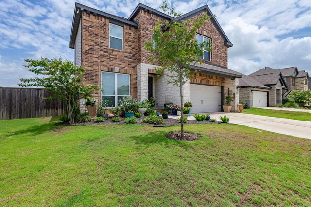 126 Periwinkle LN, Bastrop, TX 78602