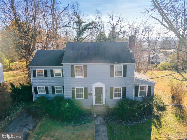 135 BLAKELEY PL, Charles Town, WV 25414