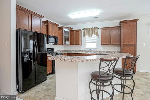 43 JUNE ANN DR, Clayton, NJ 08312