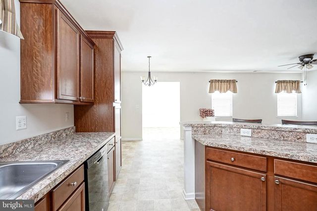 43 JUNE ANN DR, Clayton, NJ 08312