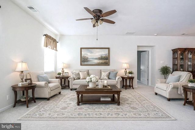 43 JUNE ANN DR, Clayton, NJ 08312