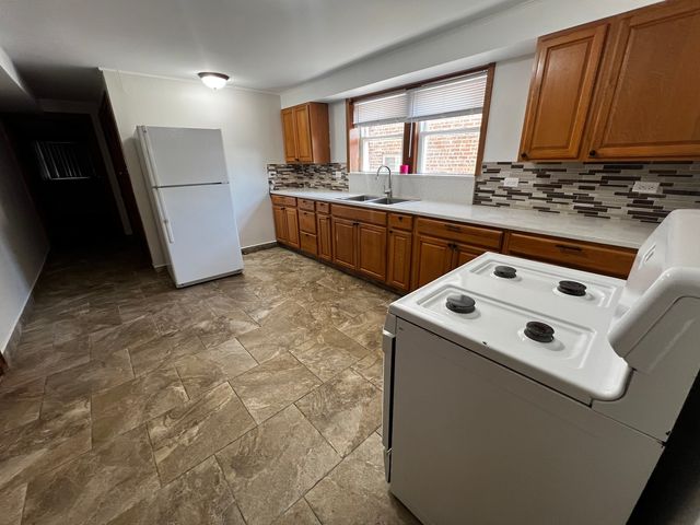 1824 S 55TH Court B, Cicero, IL 60804