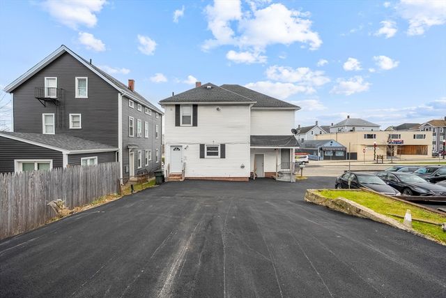 1039 S Main St, Fall River, MA 02724
