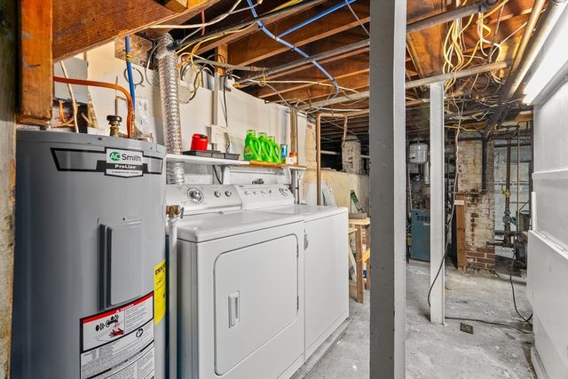 1039 S Main St, Fall River, MA 02724