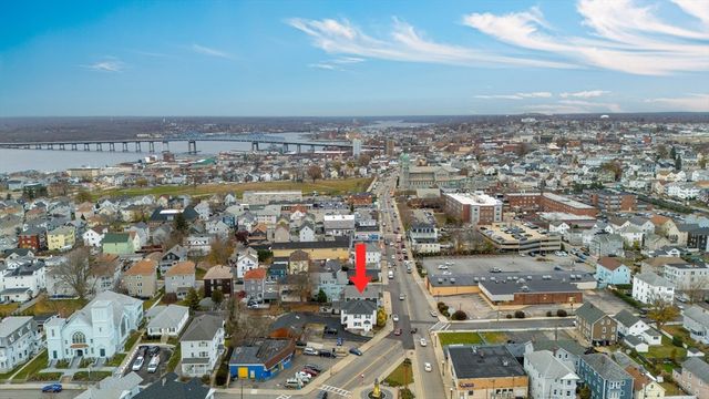 1039 S Main St, Fall River, MA 02724