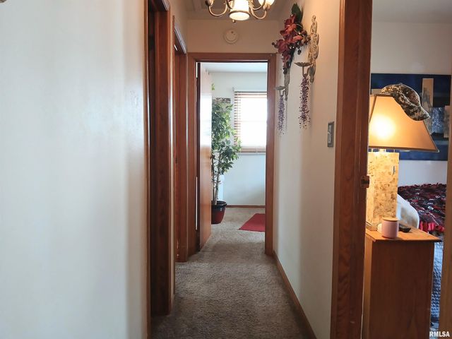 29 MELODY Lane, Springfield, IL 62702