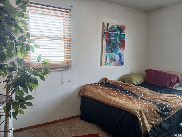 29 MELODY Lane, Springfield, IL 62702