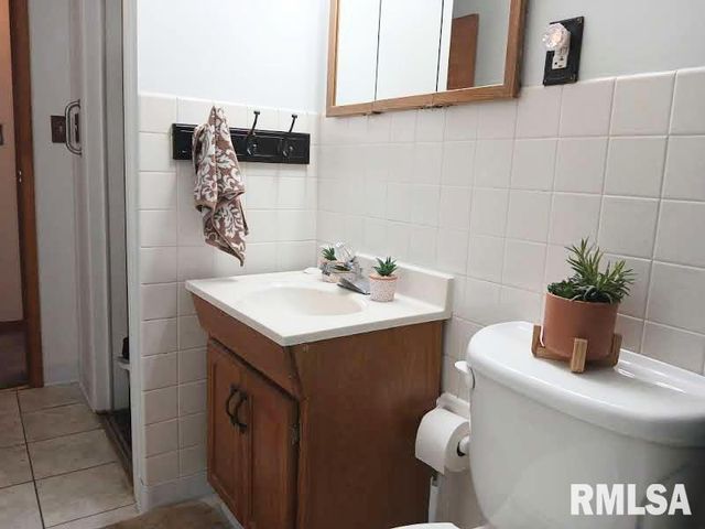 29 MELODY Lane, Springfield, IL 62702