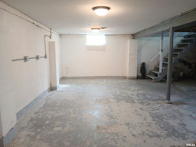 29 MELODY Lane, Springfield, IL 62702