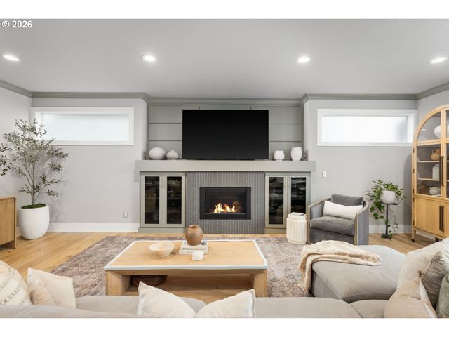 2025 N ALBERTA St, Portland, OR 97217