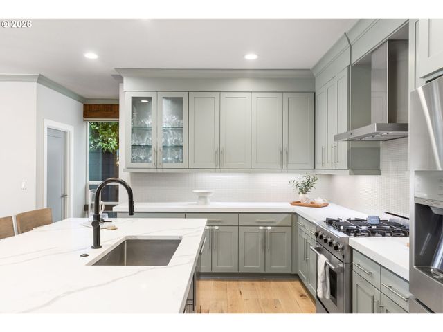 2025 N ALBERTA St, Portland, OR 97217