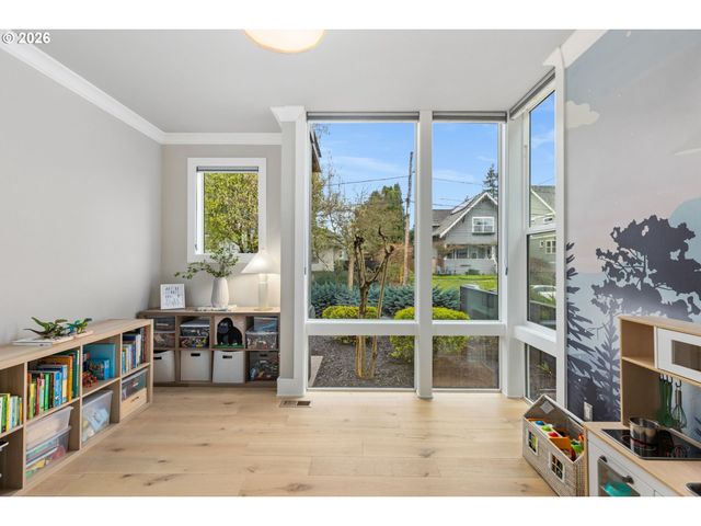 2025 N ALBERTA St, Portland, OR 97217