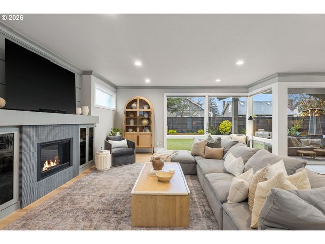 2025 N ALBERTA St, Portland, OR 97217